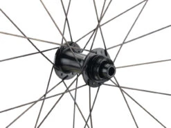 ZIPP 303 S Carbon Tubeless Disc Center Lock Laufradsatz 10 ZIPP 303 S Carbon Tubeless Disc Center Lock Laufradsatz -Fahrradteile 475250